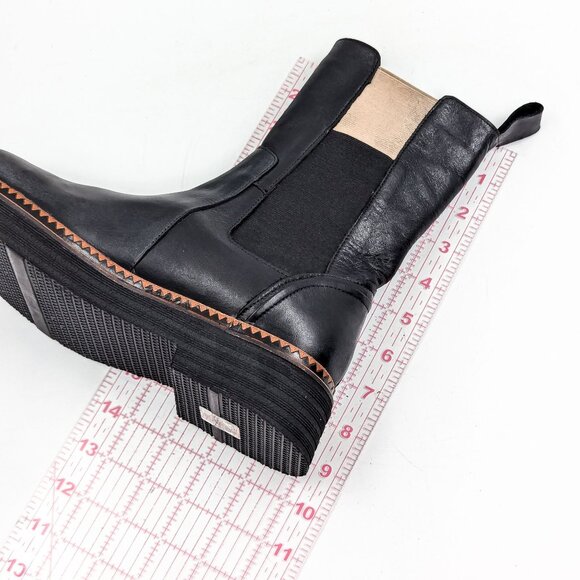 Bueno Women Gizelle Black Leather Stretch Panel Chelsea Boots size 7US EUR37 - Picture 5 of 9